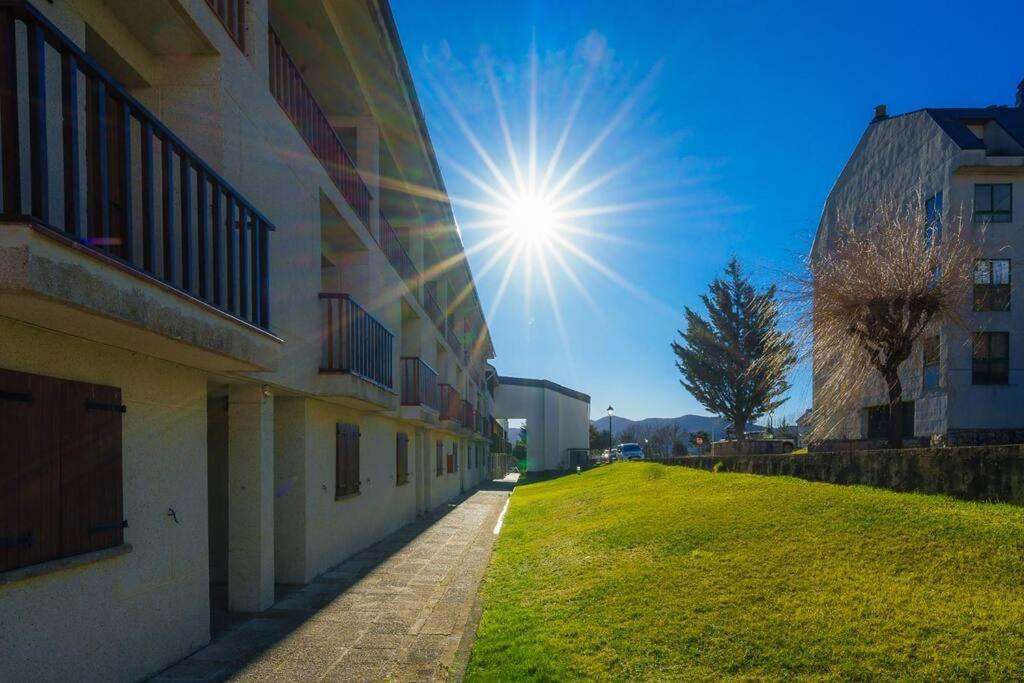 Appartamento El Ventanal De Collarada Villanúa Esterno foto